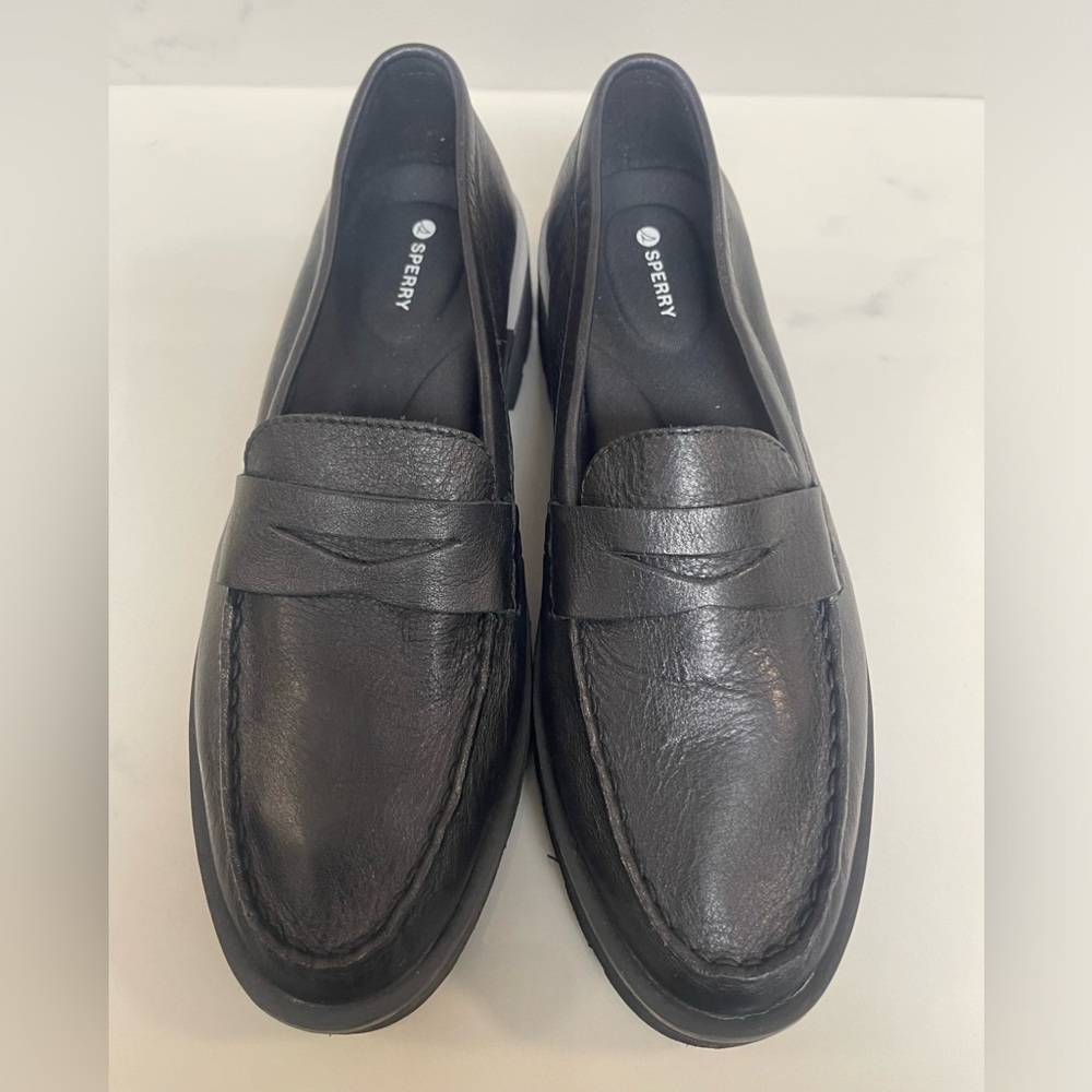 New Sperry Lug Penny Loafer Sz 8.5